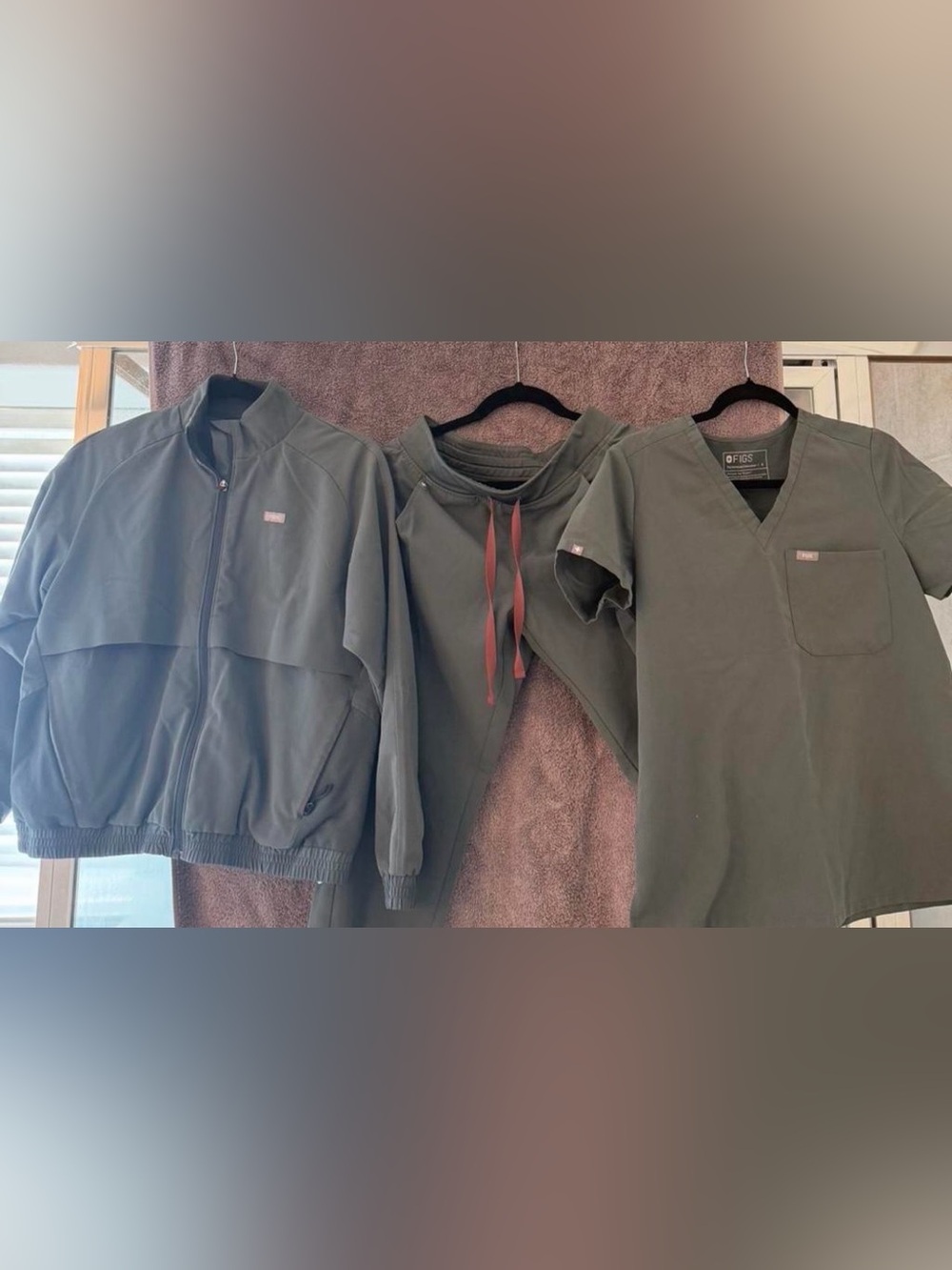 Figs women's Olive Zip-Front Windbreaker Jacket